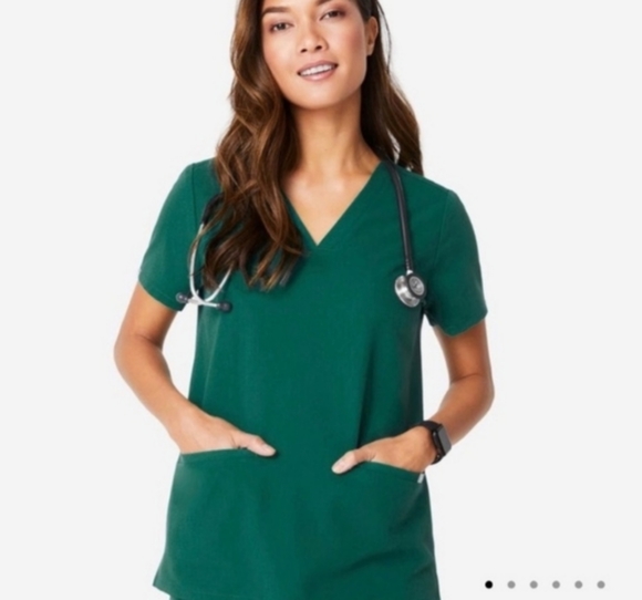 Figs Tops Figs Casma 3 Pocket Scrub Top Hunter Green Poshmark